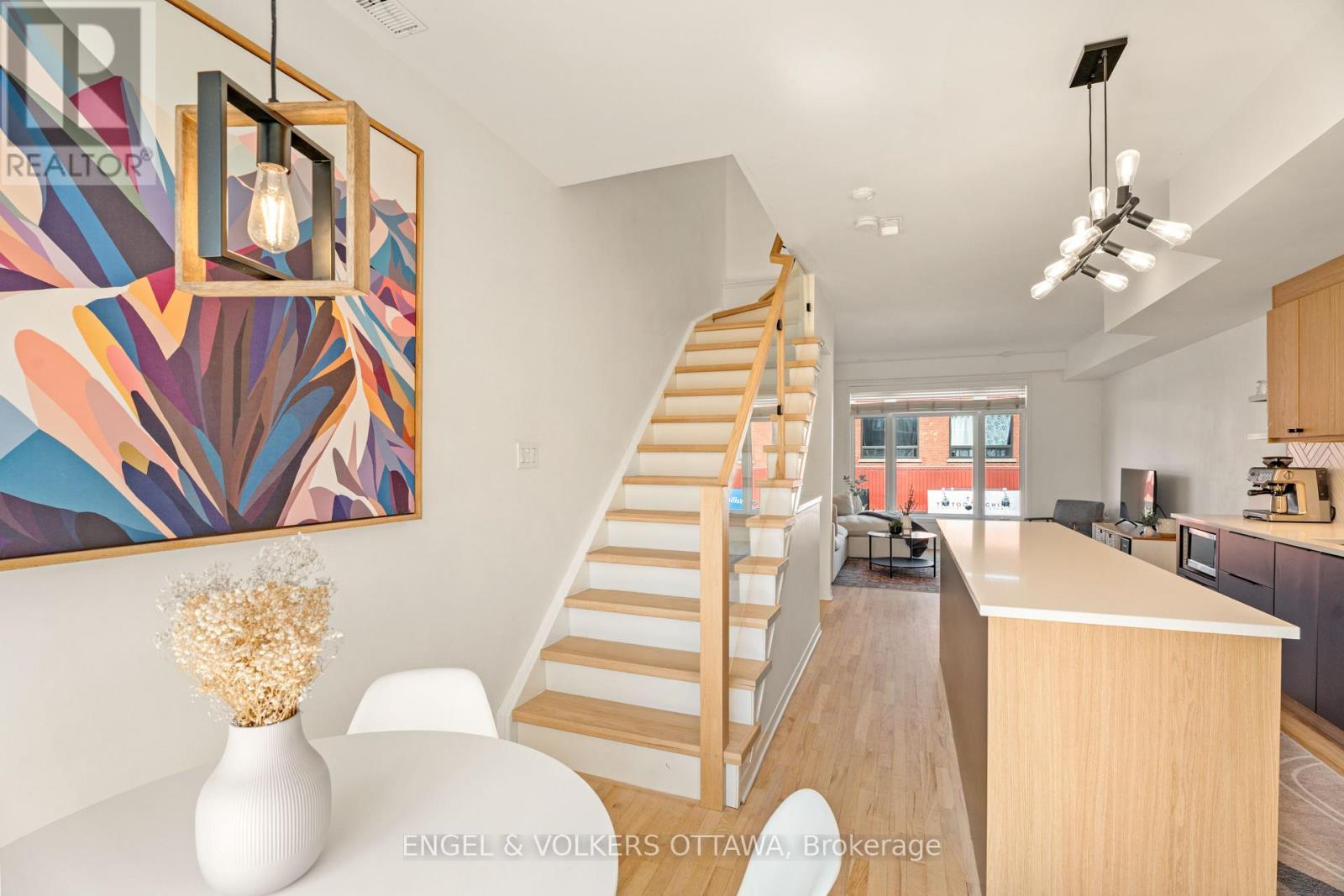 2 - 4 Sherbrooke Avenue, Ottawa, Ontario  K1Y 1R7 - Photo 16 - X12435099