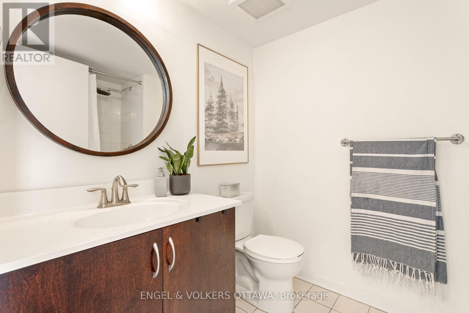 2 - 4 Sherbrooke Avenue, Ottawa, Ontario  K1Y 1R7 - Photo 24 - X12435099