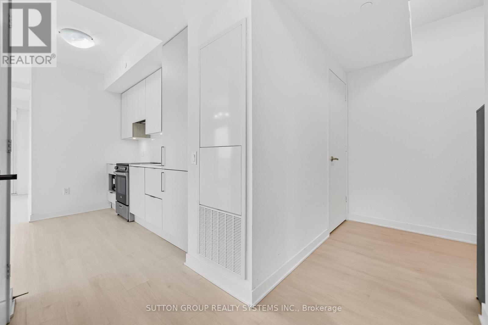 4710 - 3900 Confederation Parkway, Mississauga, Ontario  L5B 0M3 - Photo 12 - W12365209