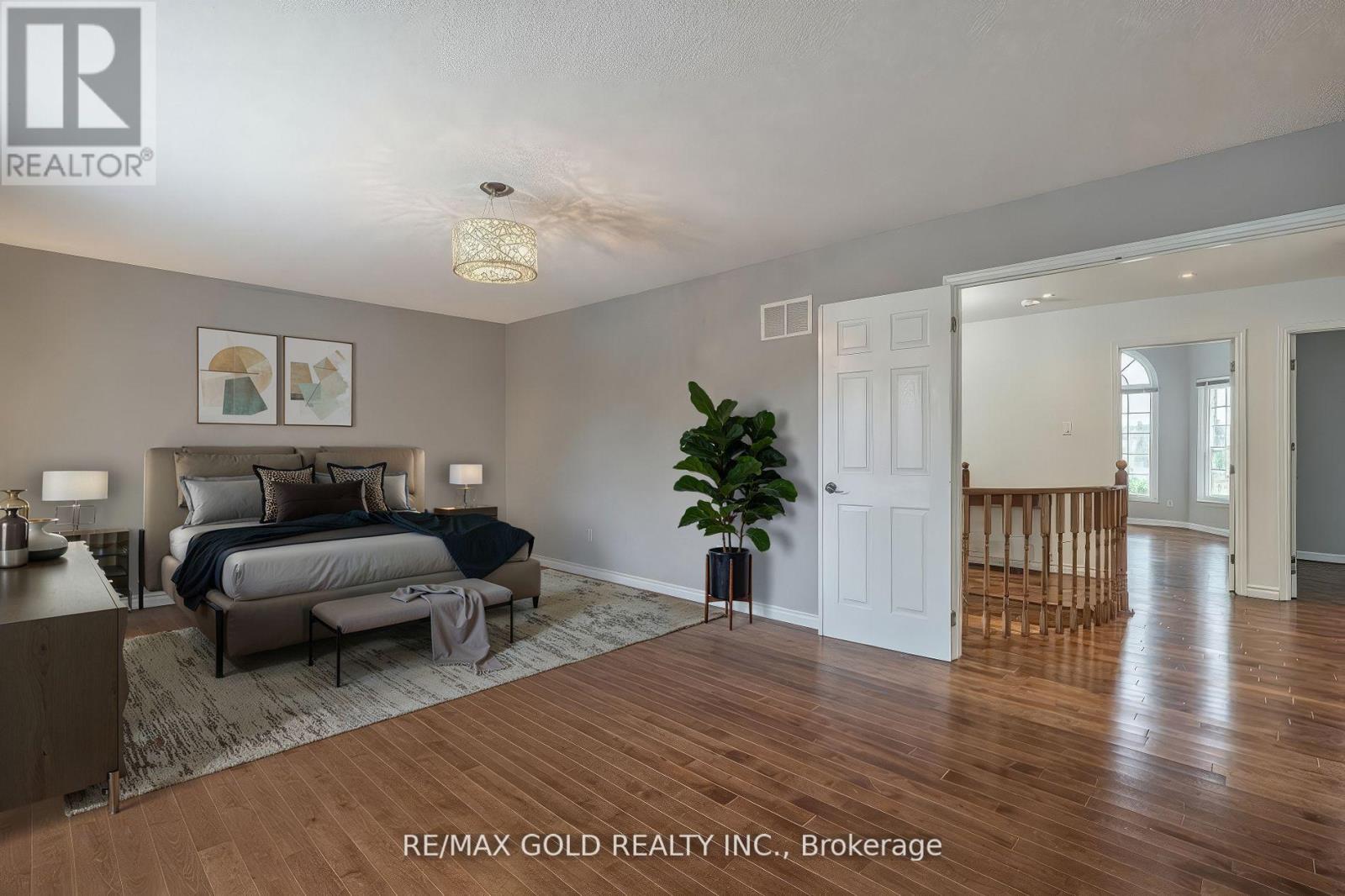14 Shadywood Road, Brampton, Ontario  L6Z 4M6 - Photo 14 - W12434965