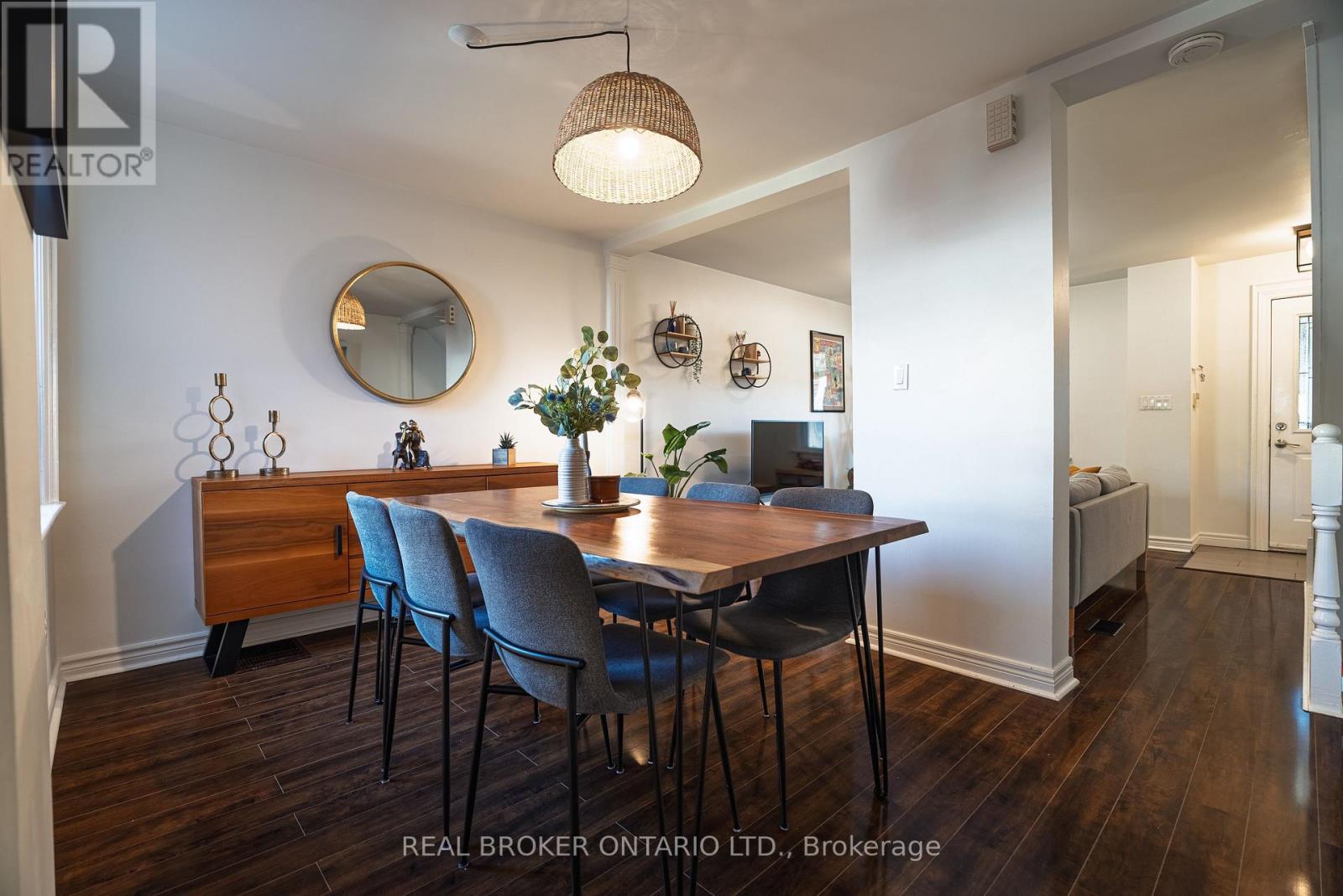 204 Earlscourt Avenue W, Toronto, Ontario  M6E 4B1 - Photo 16 - W12434979