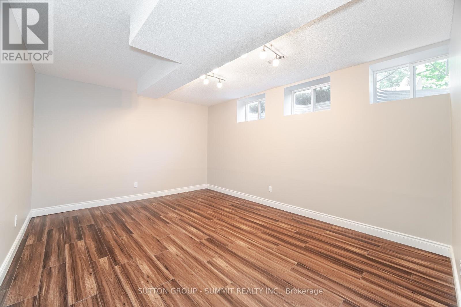 1195 Crestdale Road, Mississauga, Ontario  L5H 1X6 - Photo 36 - W12434985