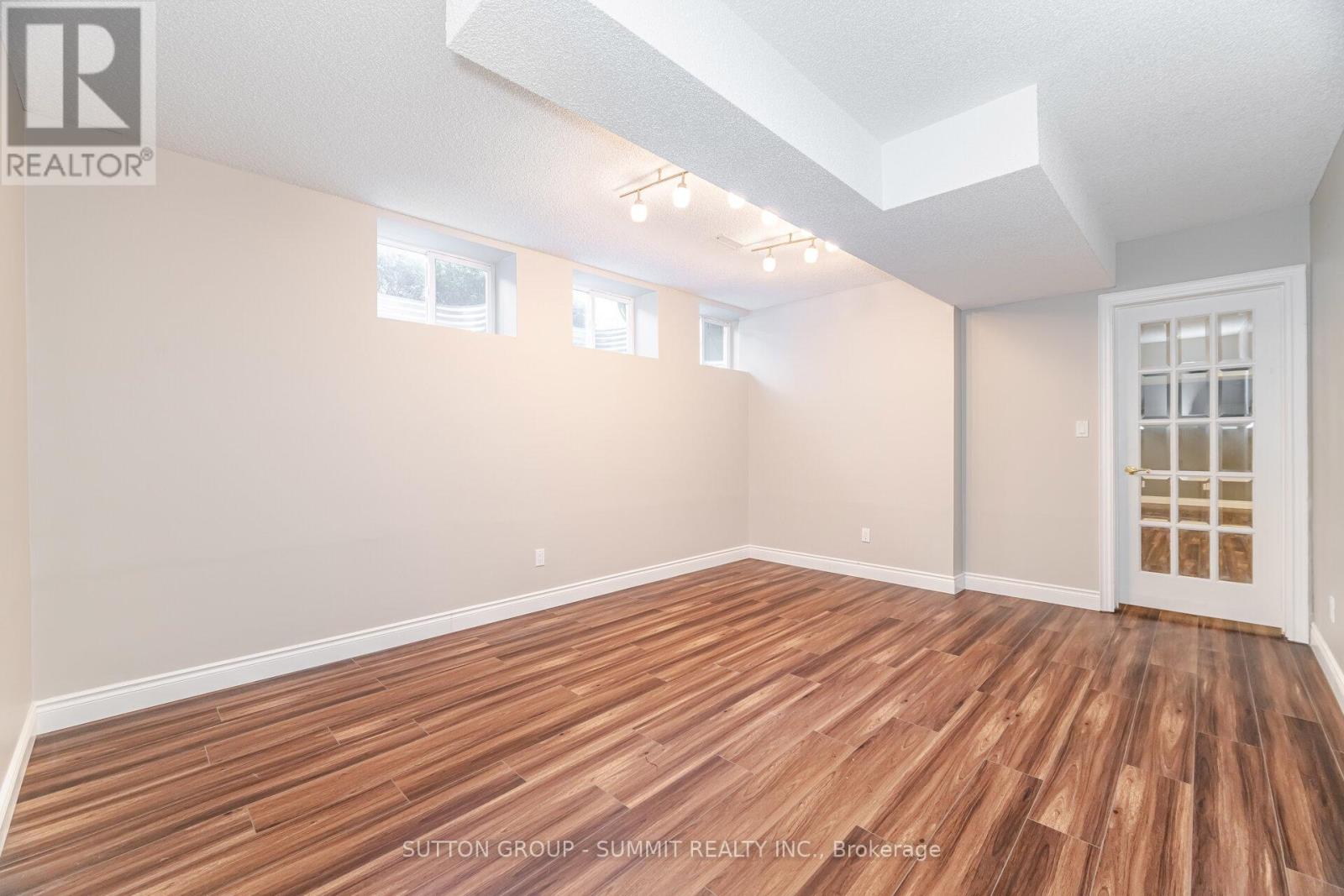 1195 Crestdale Road, Mississauga, Ontario  L5H 1X6 - Photo 37 - W12434985