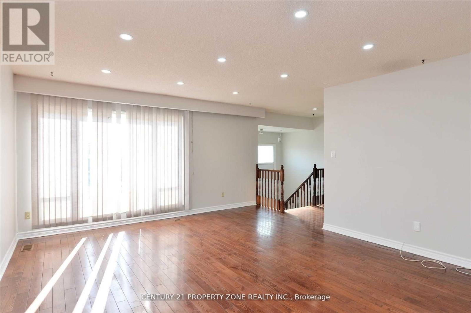 41 Crosswood Lane, Brampton, Ontario  L6V 3M1 - Photo 13 - W12435003