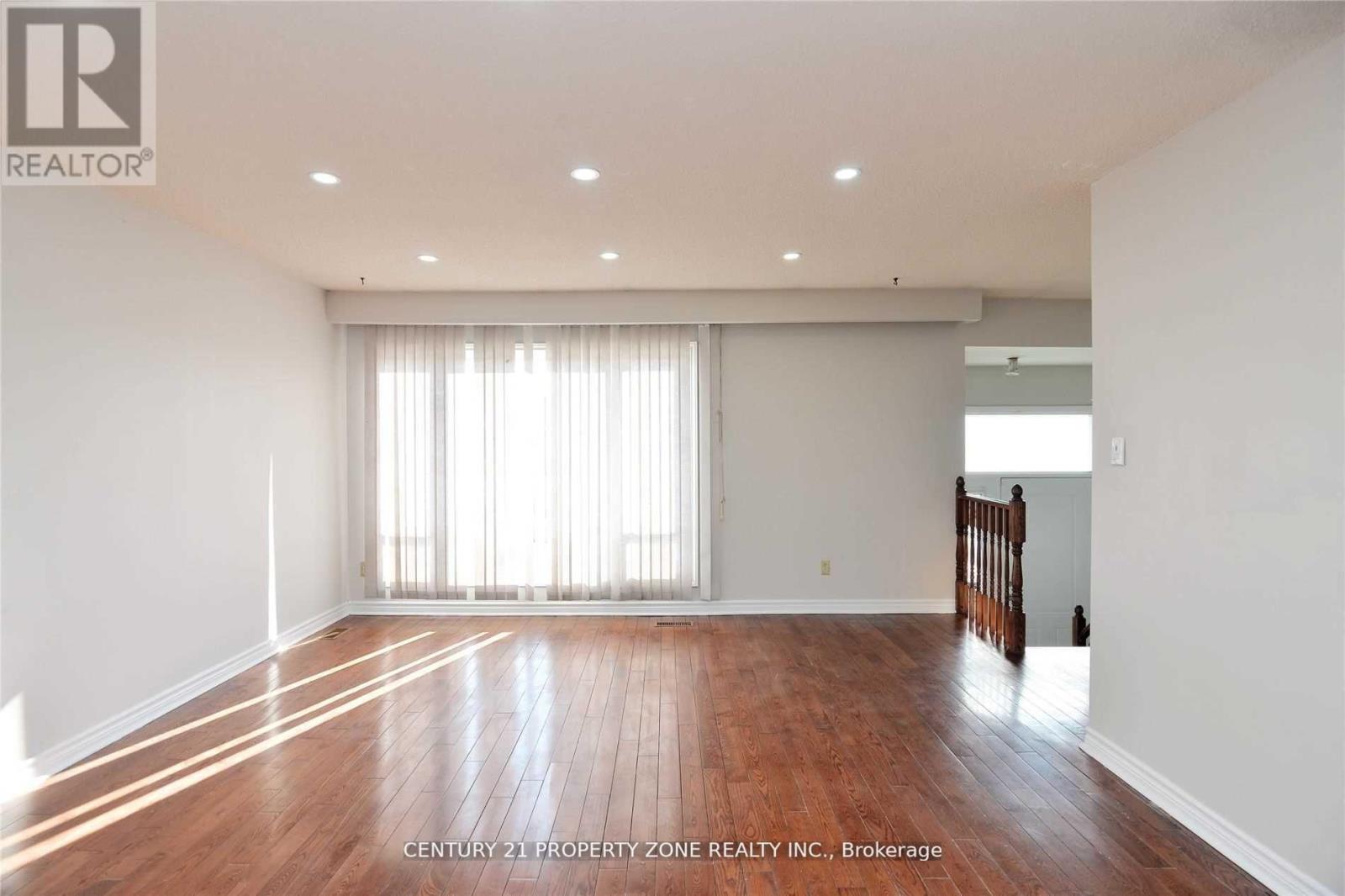 41 Crosswood Lane, Brampton, Ontario  L6V 3M1 - Photo 8 - W12435003