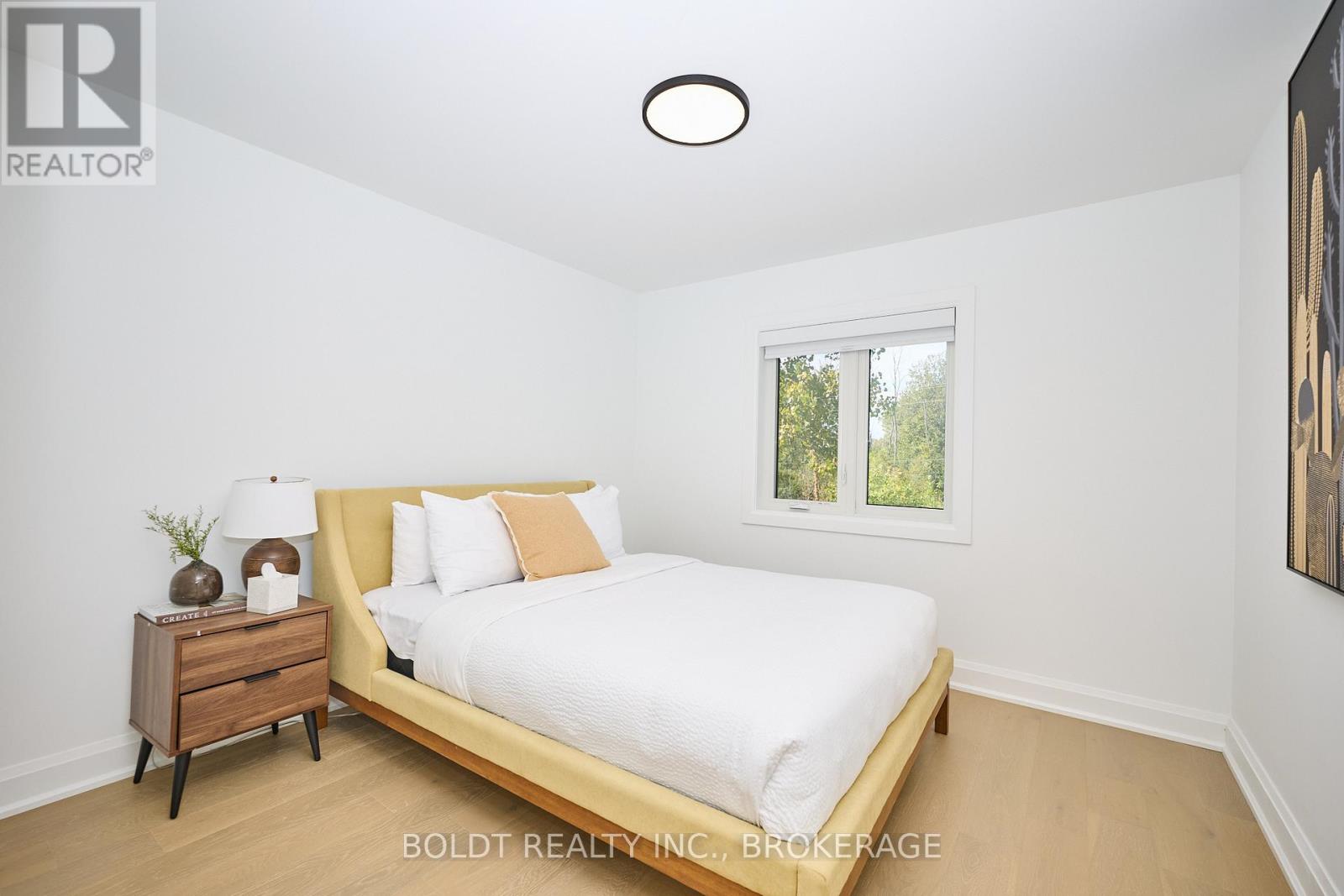 550 Mississauga Avenue, Fort Erie, Ontario  L2A 0G8 - Photo 18 - X12435080