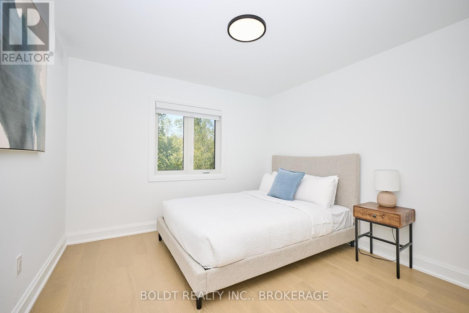 550 Mississauga Avenue, Fort Erie, Ontario  L2A 0G8 - Photo 20 - X12435080