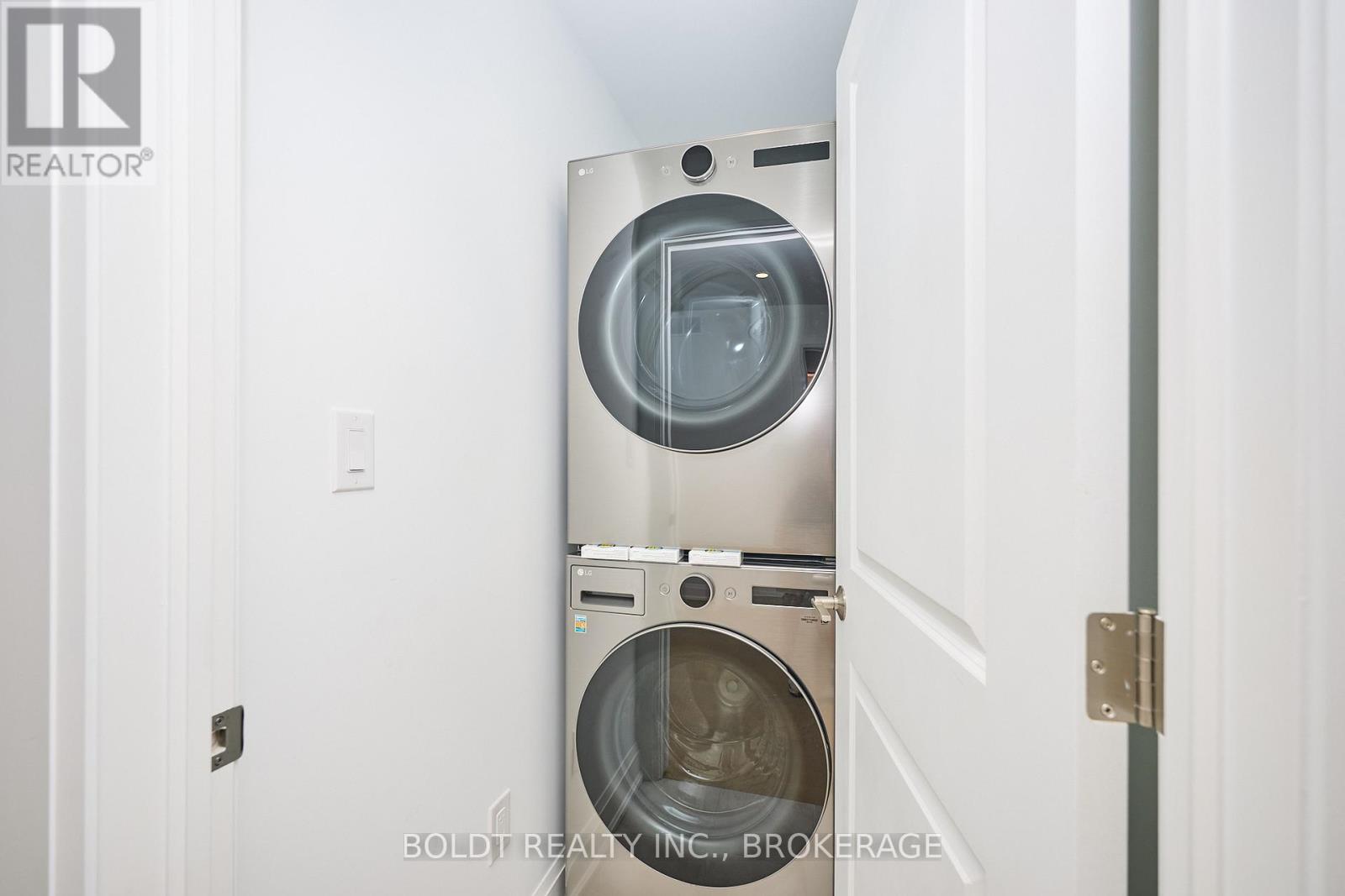 550 Mississauga Avenue, Fort Erie, Ontario  L2A 0G8 - Photo 24 - X12435080
