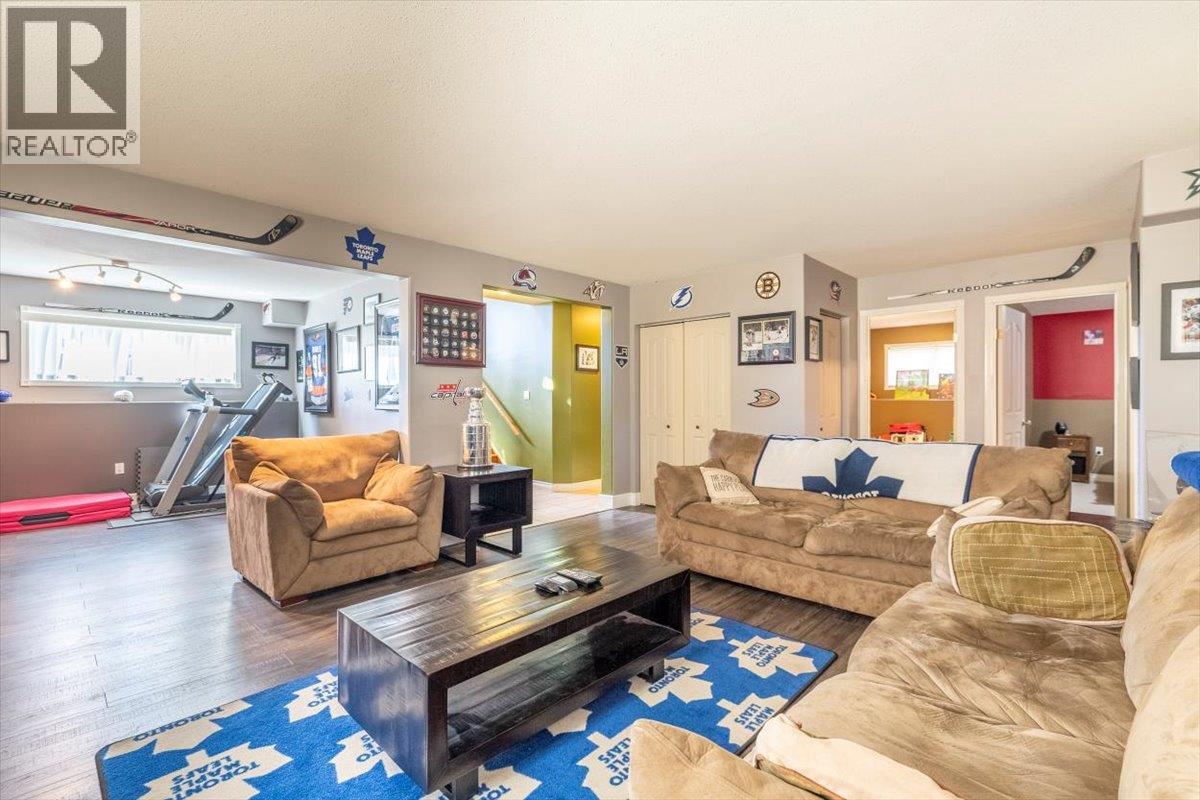 1213 Valley View Drive, Sparwood, British Columbia  V0B 2G2 - Photo 30 - 10359799