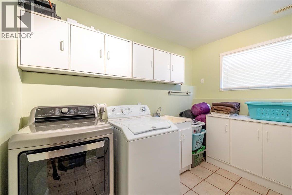 1213 Valley View Drive, Sparwood, British Columbia  V0B 2G2 - Photo 43 - 10359799