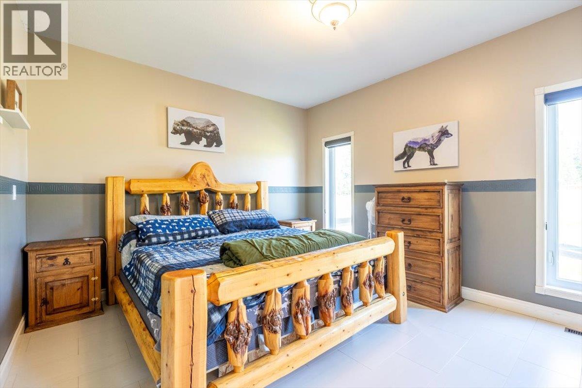 1213 Valley View Drive, Sparwood, British Columbia  V0B 2G2 - Photo 21 - 10359799