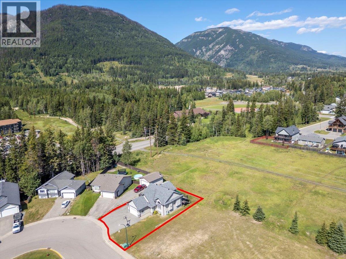 1213 Valley View Drive, Sparwood, British Columbia  V0B 2G2 - Photo 51 - 10359799