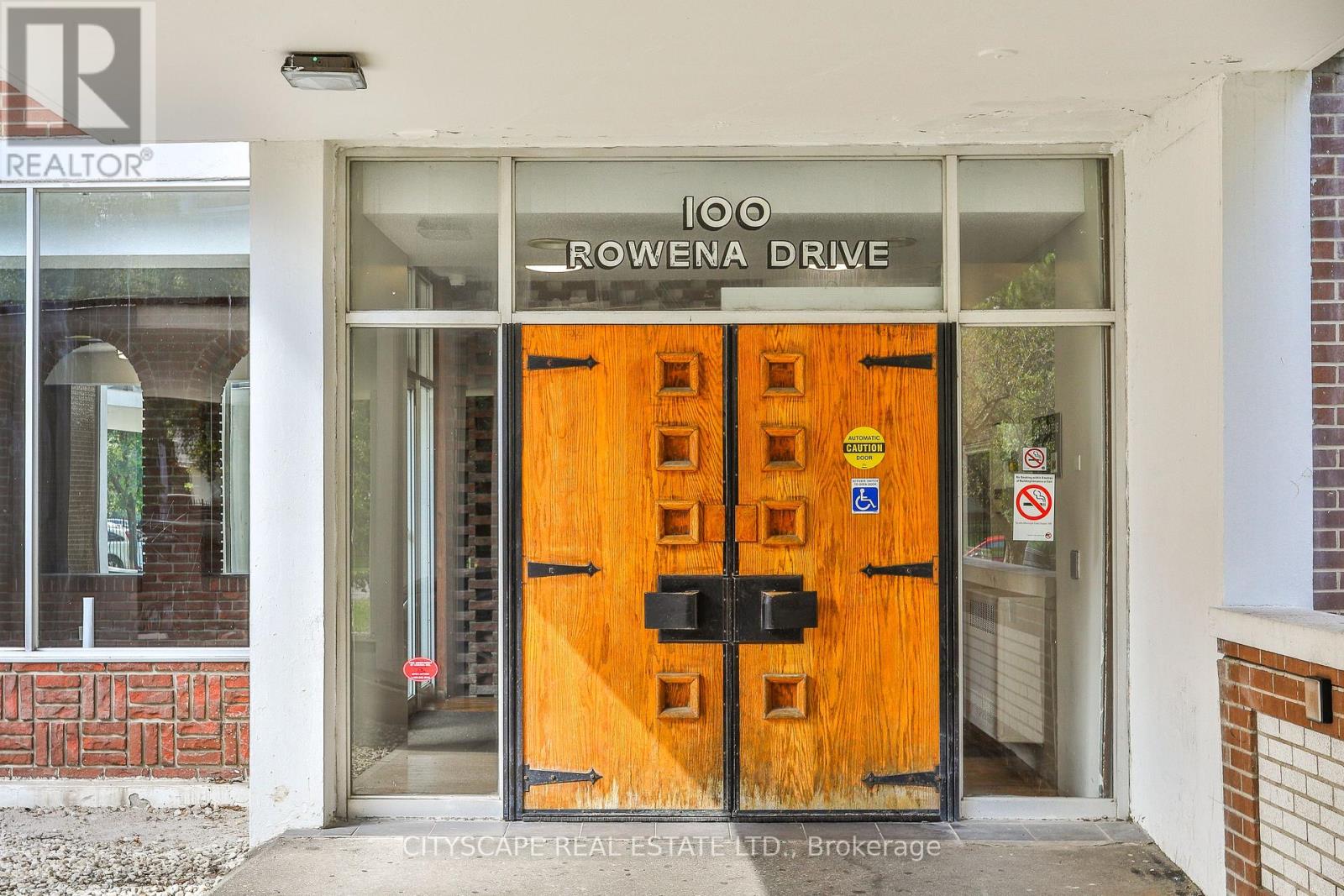 303 - 100 ROWENA DRIVE, Toronto, Ontario