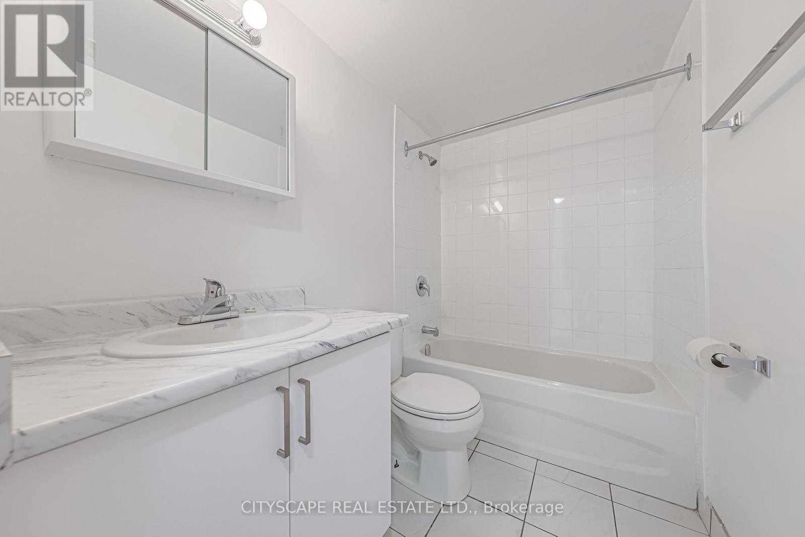303 - 100 Rowena Drive, Toronto, Ontario  M3A 1P9 - Photo 12 - C12434952
