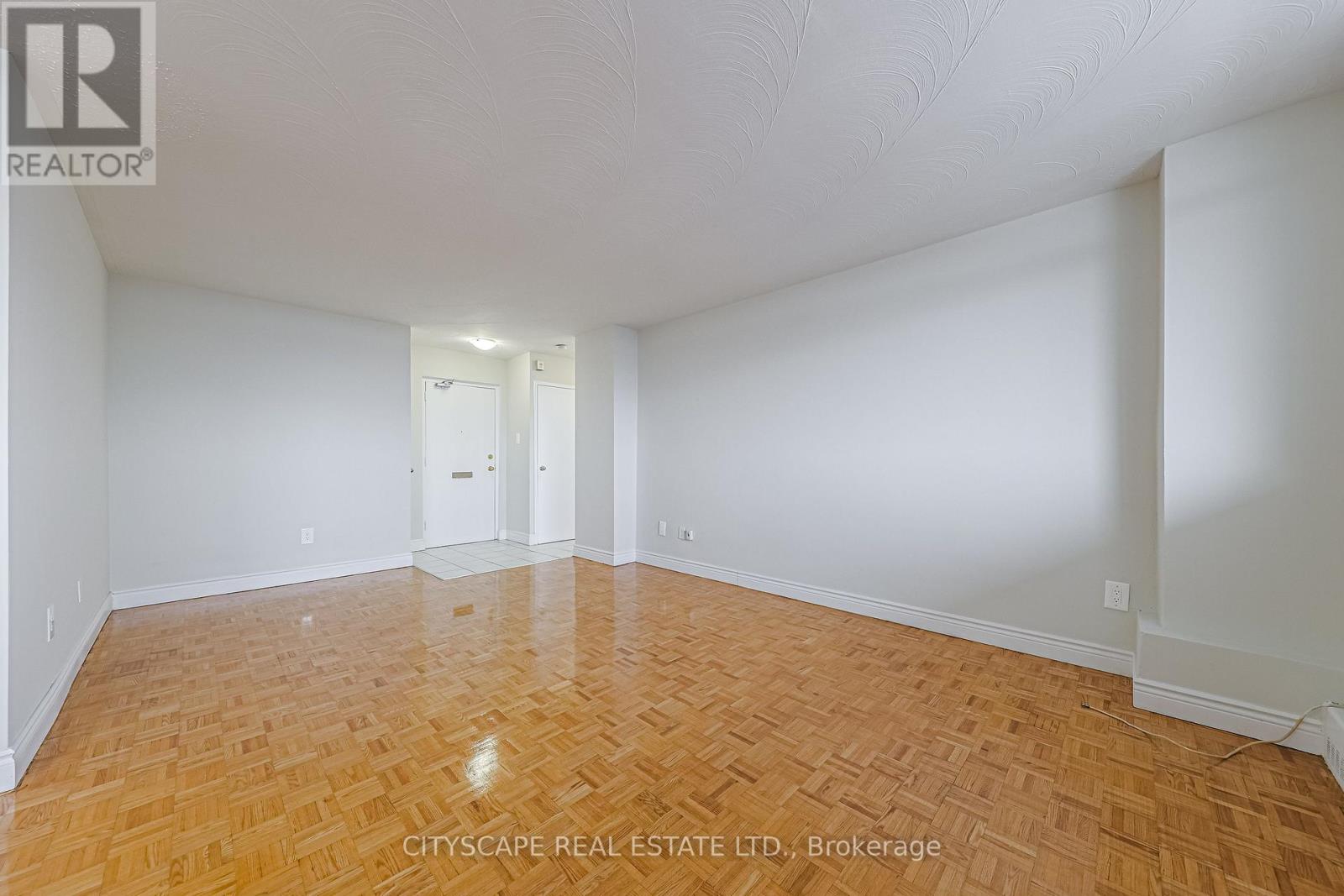303 - 100 Rowena Drive, Toronto, Ontario  M3A 1P9 - Photo 8 - C12434952