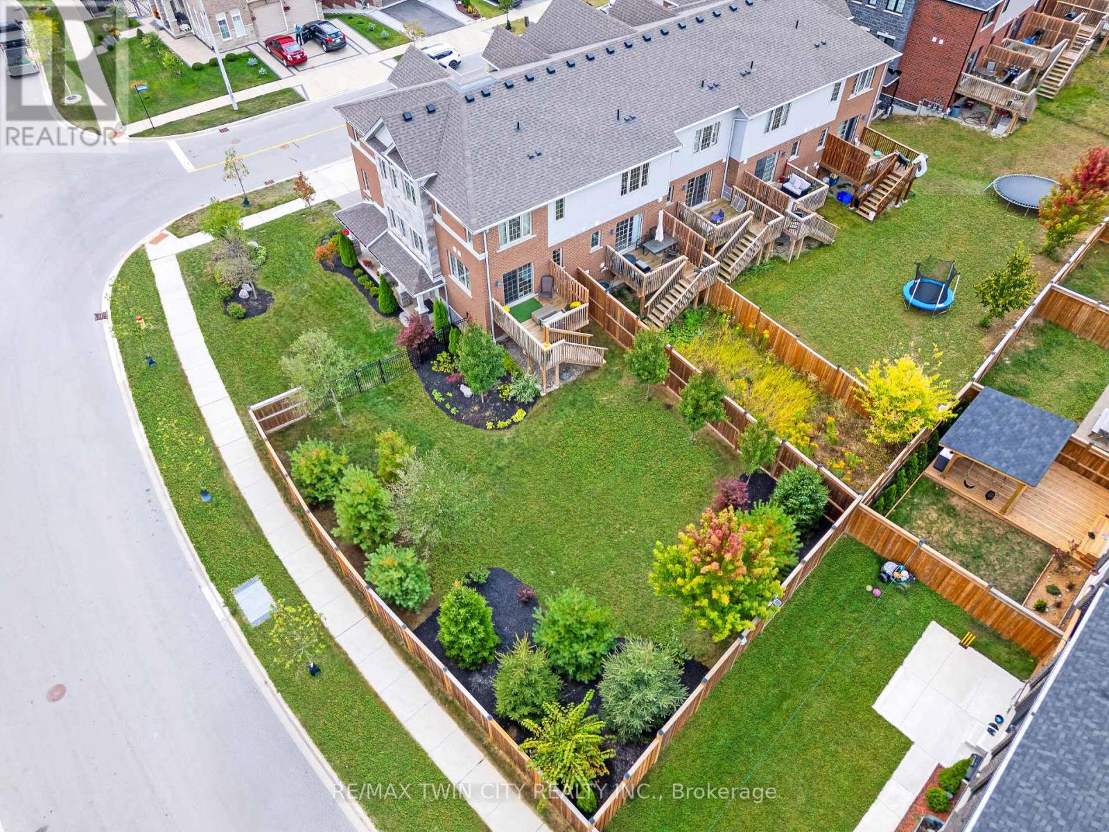 41 Sportsman Hill Street, Kitchener, Ontario  N2P 0J4 - Photo 39 - X12435012