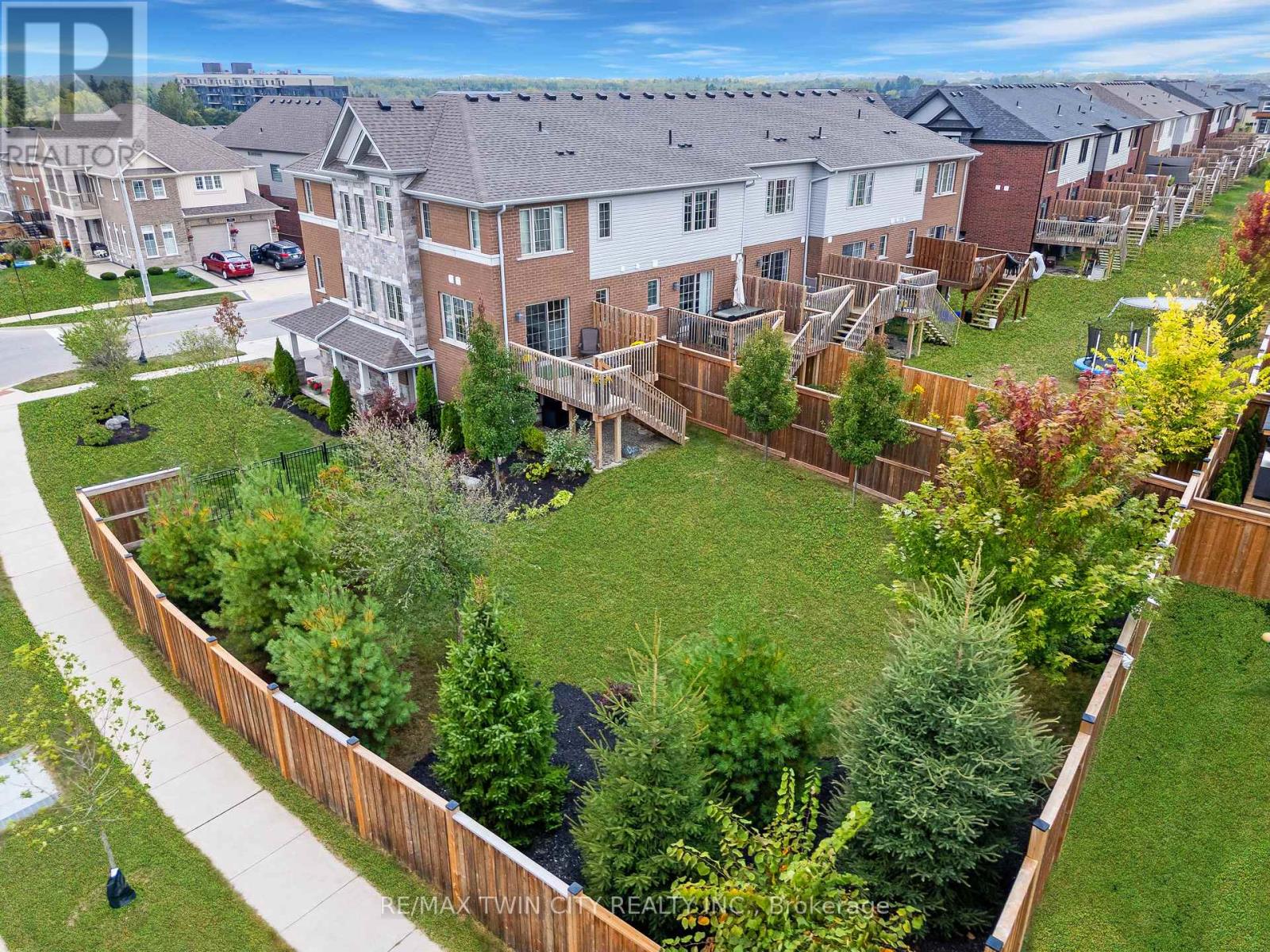 41 Sportsman Hill Street, Kitchener, Ontario  N2P 0J4 - Photo 40 - X12435012