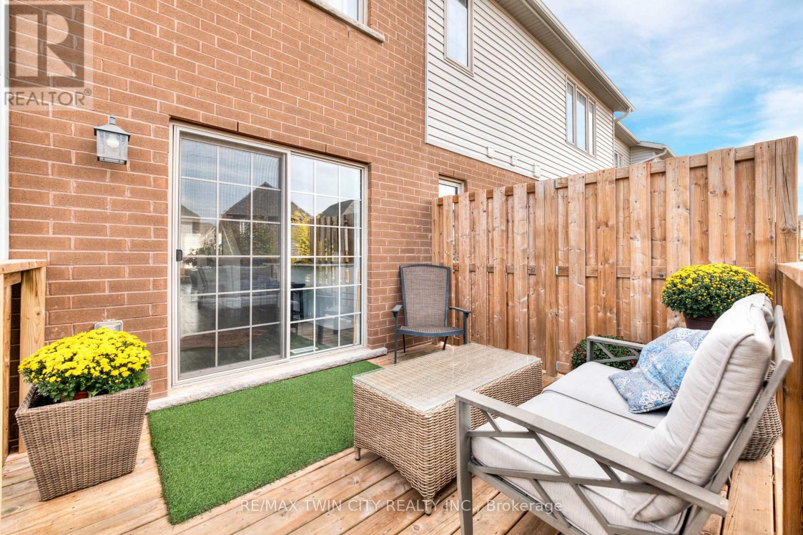 41 Sportsman Hill Street, Kitchener, Ontario  N2P 0J4 - Photo 45 - X12435012