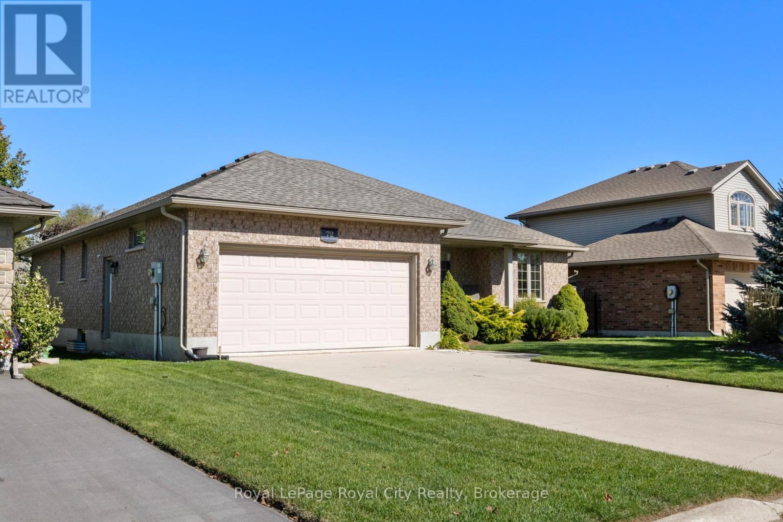 72 Stanley Crescent, Centre Wellington, Ontario  N0B 1S0 - Photo 2 - X12435114