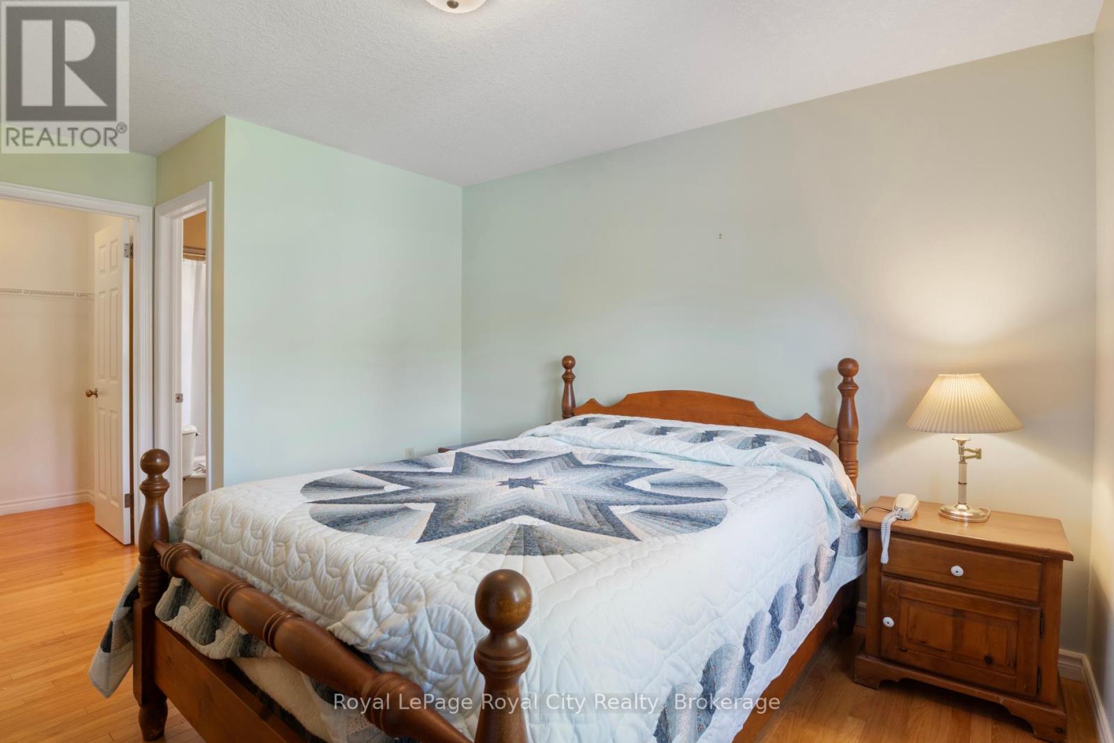 72 Stanley Crescent, Centre Wellington, Ontario  N0B 1S0 - Photo 23 - X12435114