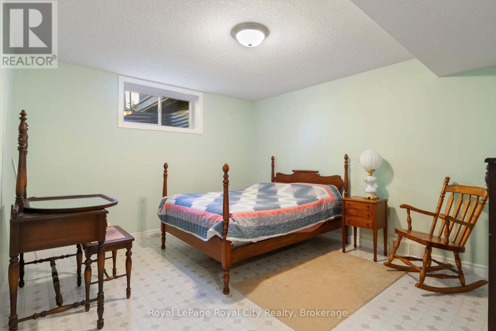 72 Stanley Crescent, Centre Wellington, Ontario  N0B 1S0 - Photo 26 - X12435114