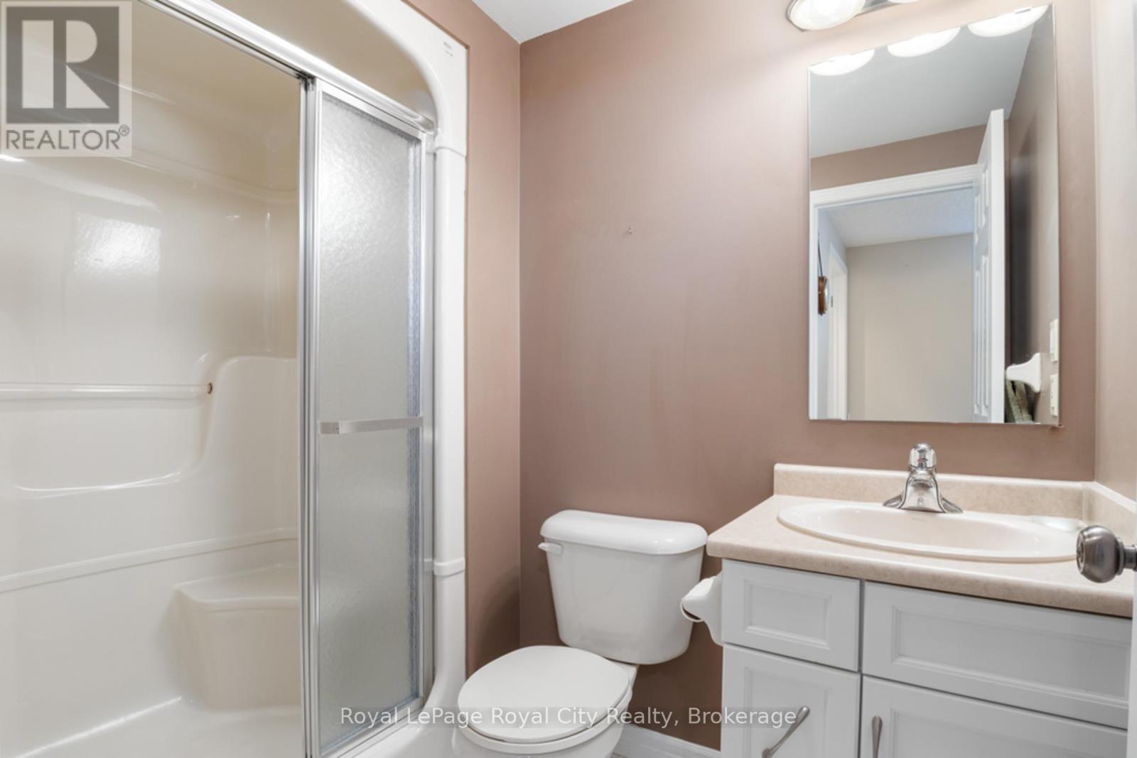 72 Stanley Crescent, Centre Wellington, Ontario  N0B 1S0 - Photo 31 - X12435114