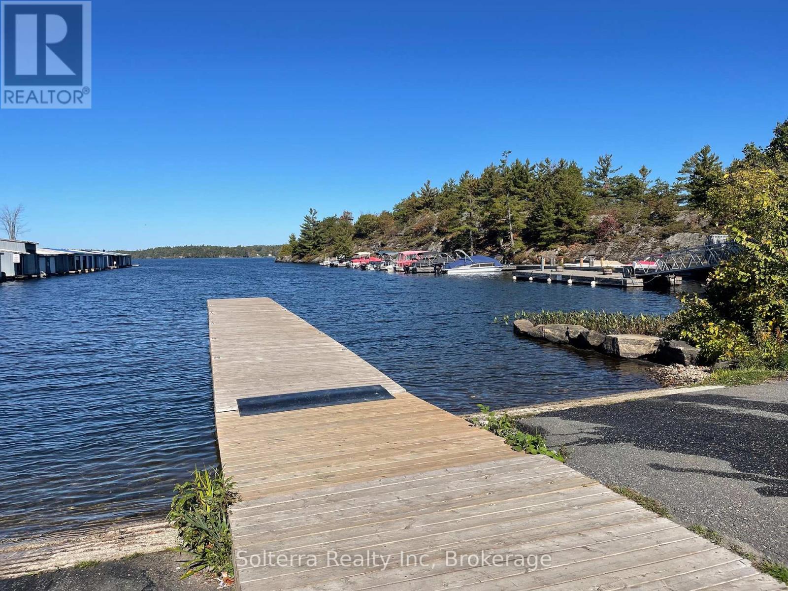 Unit #208 - 130 Steamship Bay Road, Gravenhurst, Ontario  P1P 1Z9 - Photo 15 - X12435142