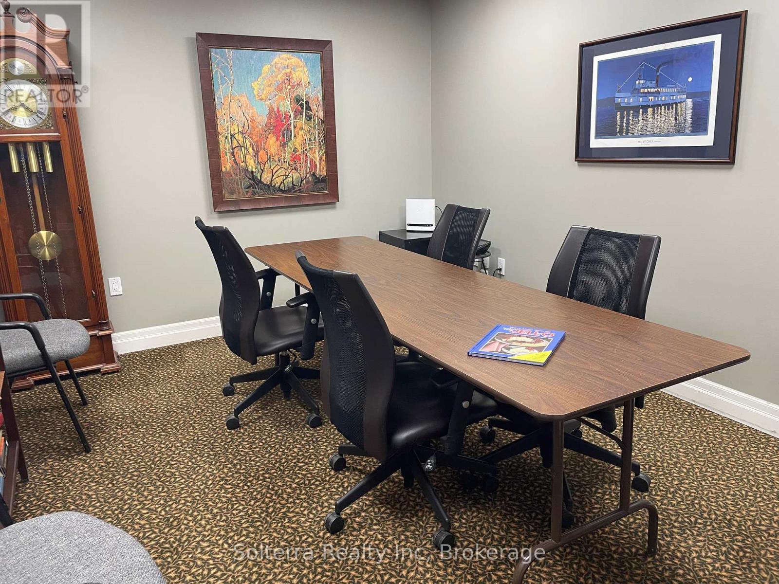 Unit #208 - 130 Steamship Bay Road, Gravenhurst, Ontario  P1P 1Z9 - Photo 17 - X12435142