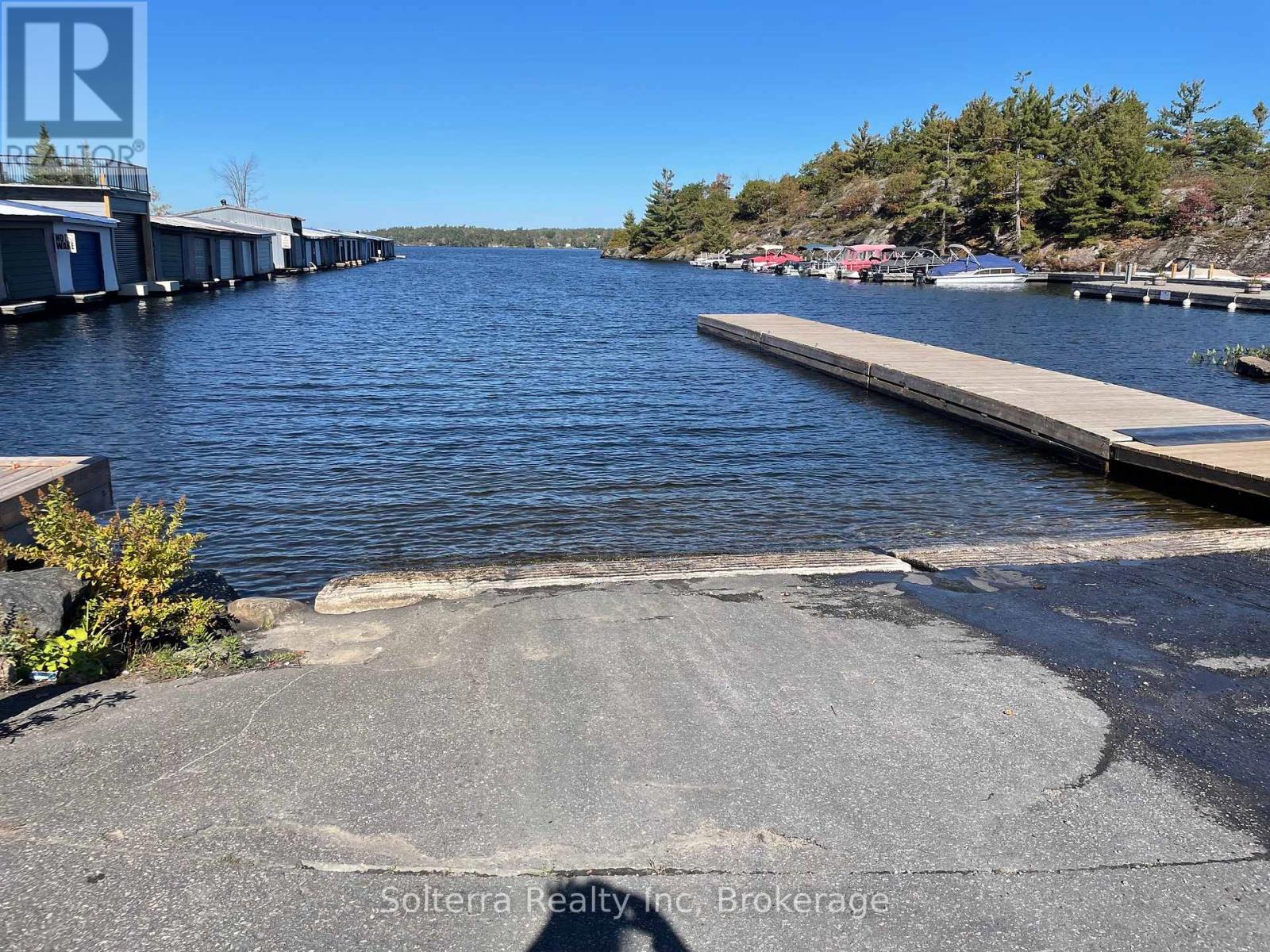 Unit #208 - 130 Steamship Bay Road, Gravenhurst, Ontario  P1P 1Z9 - Photo 14 - X12435142