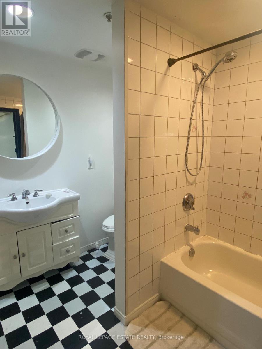 3 - 535 Queen Street E, Toronto, Ontario  M5A 1V1 - Photo 12 - C12411662
