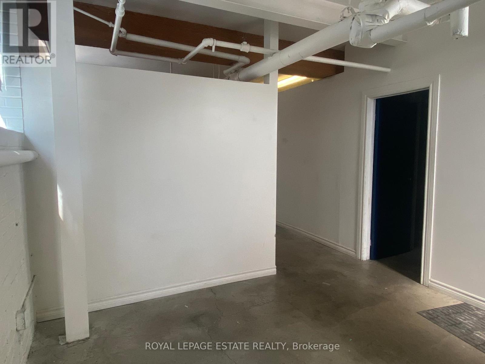 3 - 535 Queen Street E, Toronto, Ontario  M5A 1V1 - Photo 8 - C12411662