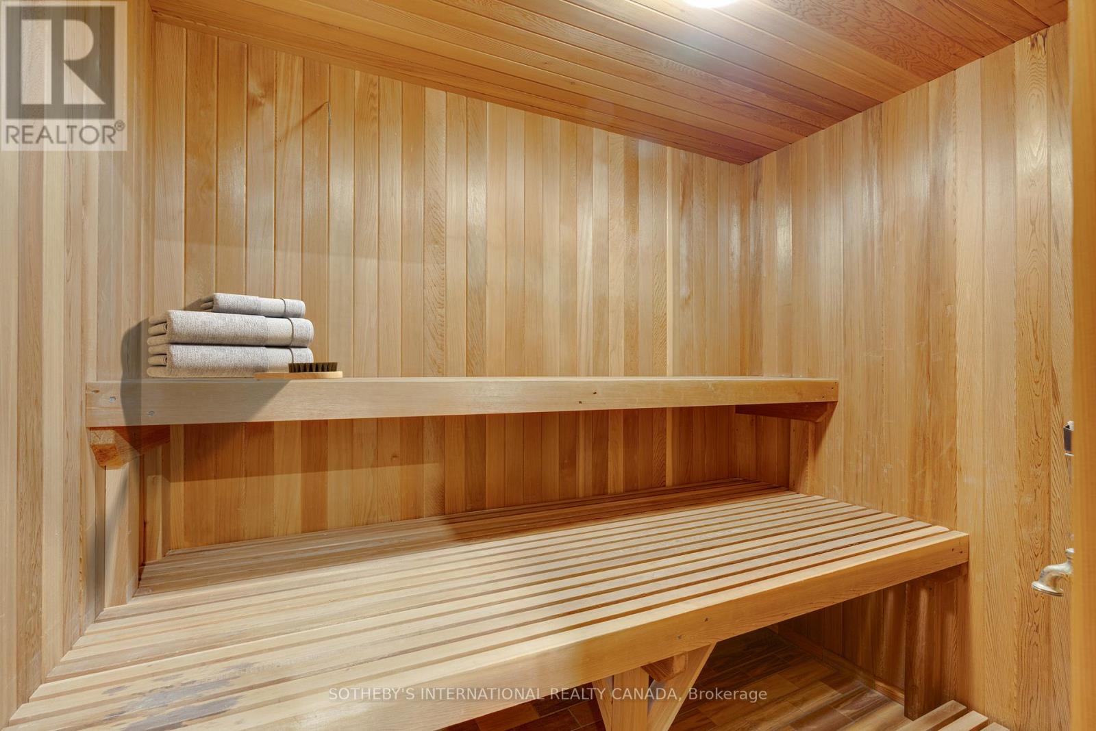 85 Cowan Drive, Vaughan (East Woodbridge), Ontario  L4L 7H4 - Photo 30 - N12433562