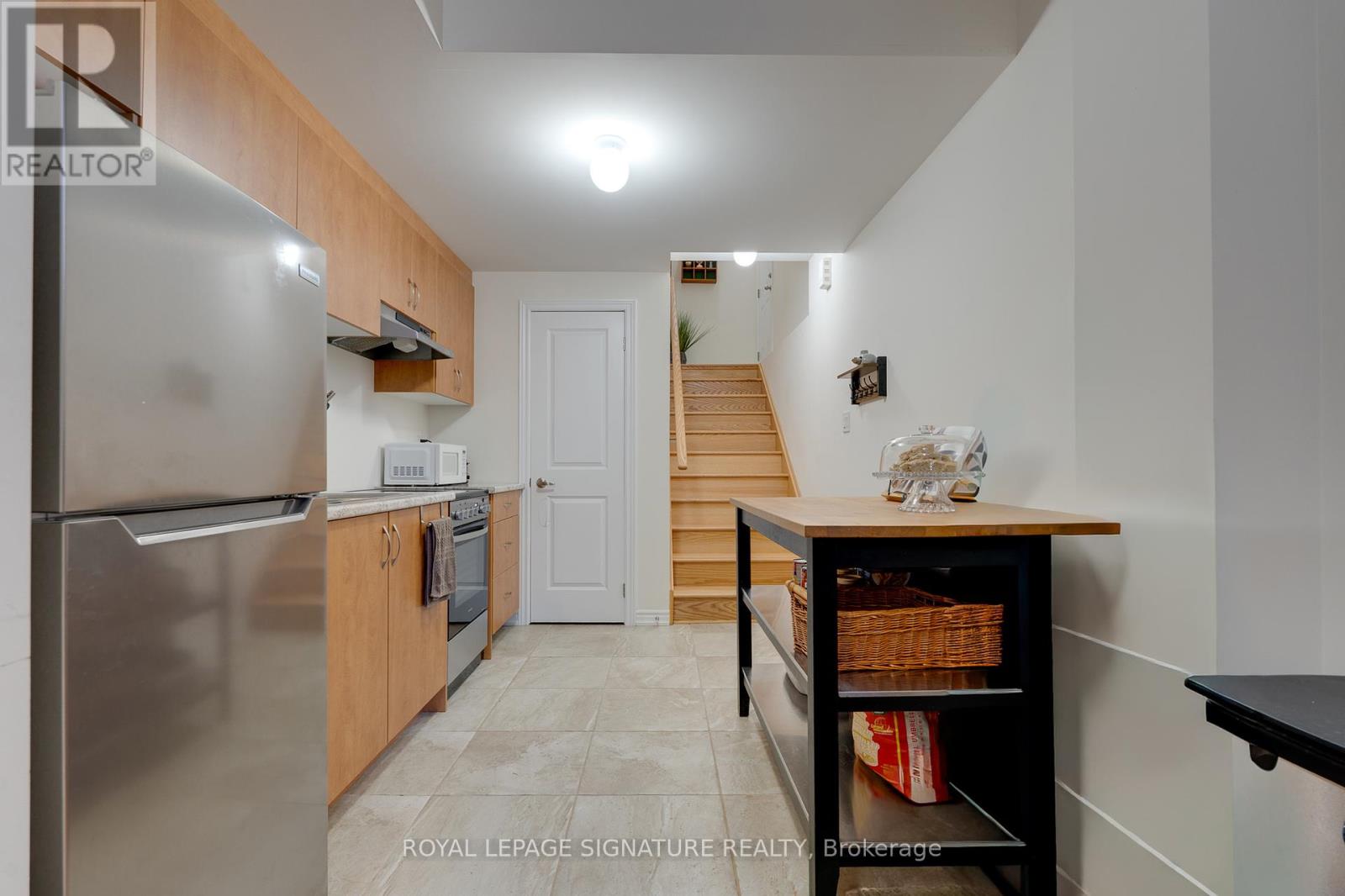 62 Bannister Road, Barrie, Ontario  L9J 0L7 - Photo 18 - S12435010