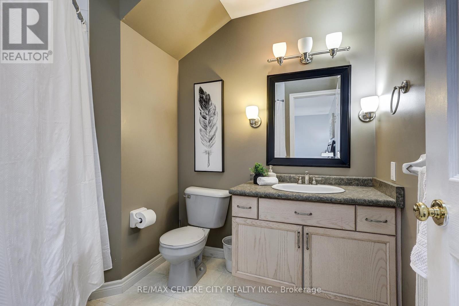 19 Lyford Court, St. Thomas, Ontario  N5R 6C6 - Photo 34 - X12434722