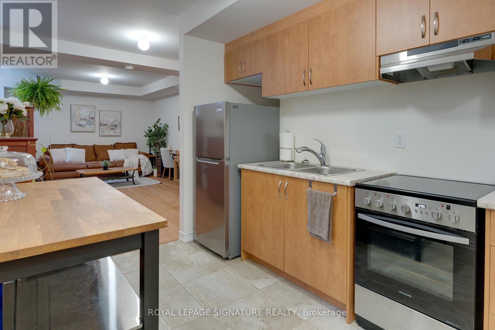 62 Bannister Road, Barrie, Ontario  L9J 0L7 - Photo 19 - S12435010