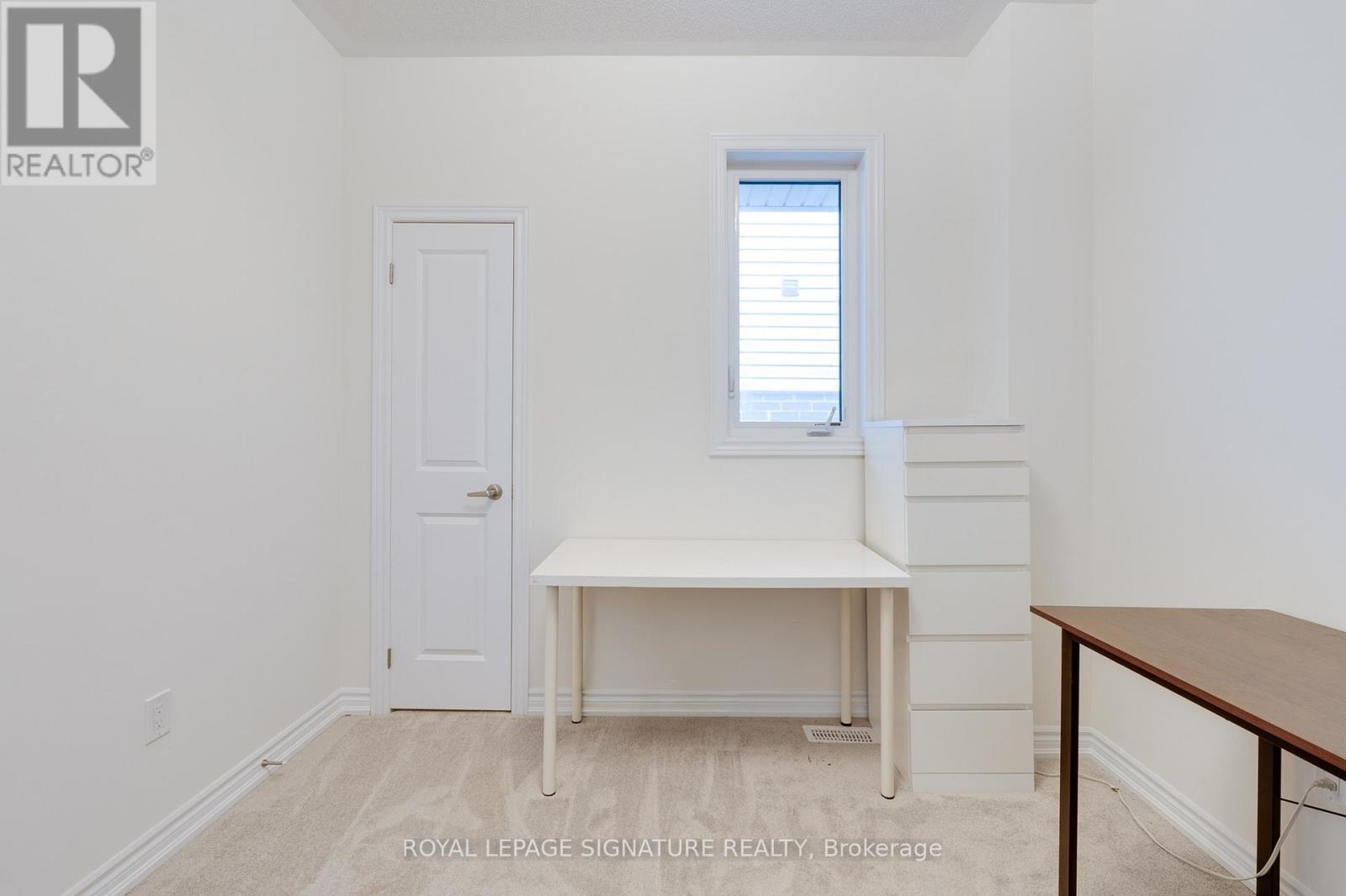 62 Bannister Road, Barrie, Ontario  L9J 0L7 - Photo 15 - S12435010