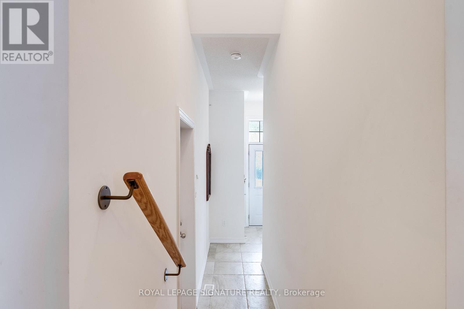 62 Bannister Road, Barrie, Ontario  L9J 0L7 - Photo 4 - S12435010