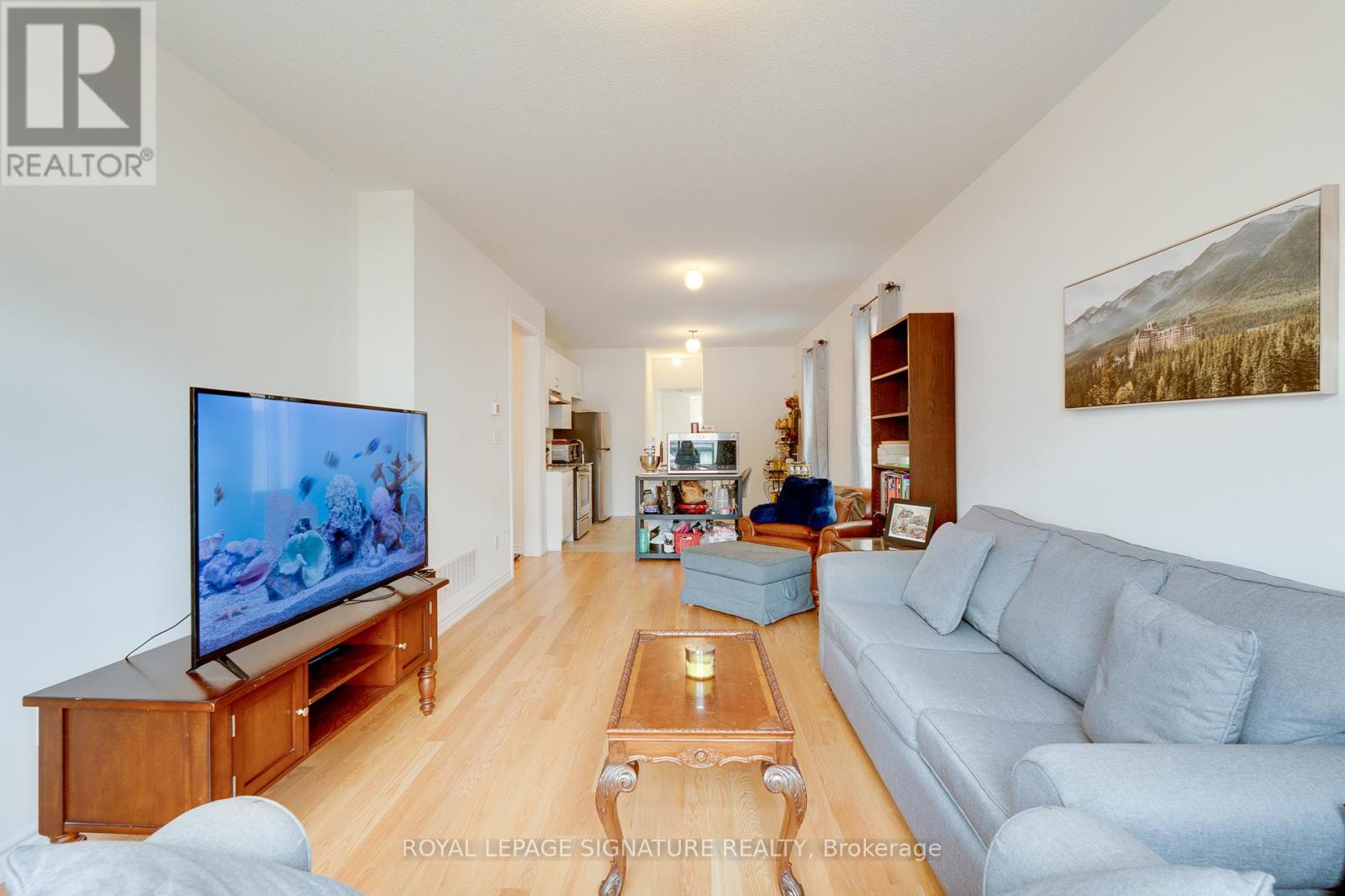 62 Bannister Road, Barrie, Ontario  L9J 0L7 - Photo 8 - S12435010