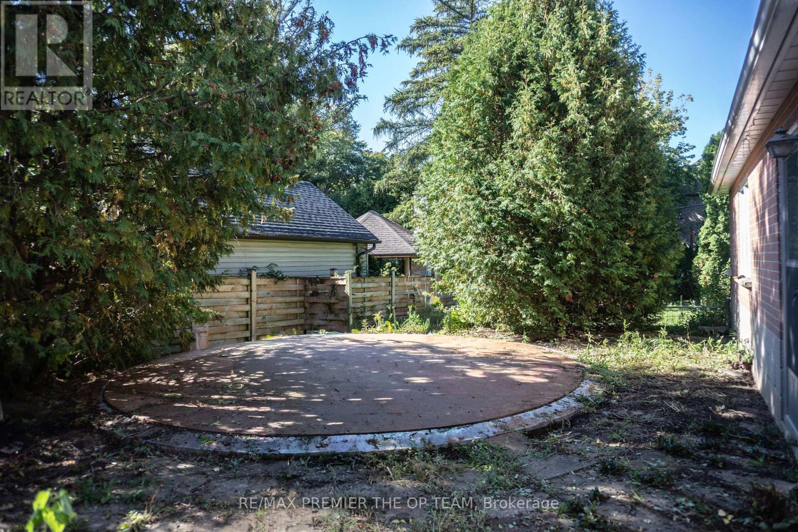 148 Martin Grove Road, Toronto, Ontario  M9B 4K9 - Photo 39 - W12434802