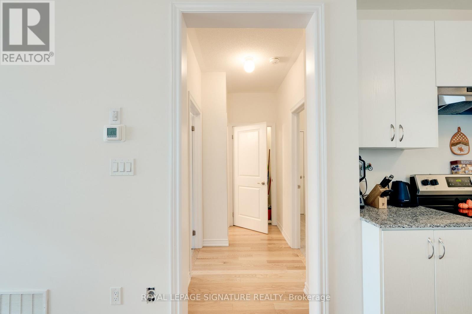 62 Bannister Road, Barrie, Ontario  L9J 0L7 - Photo 9 - S12435010