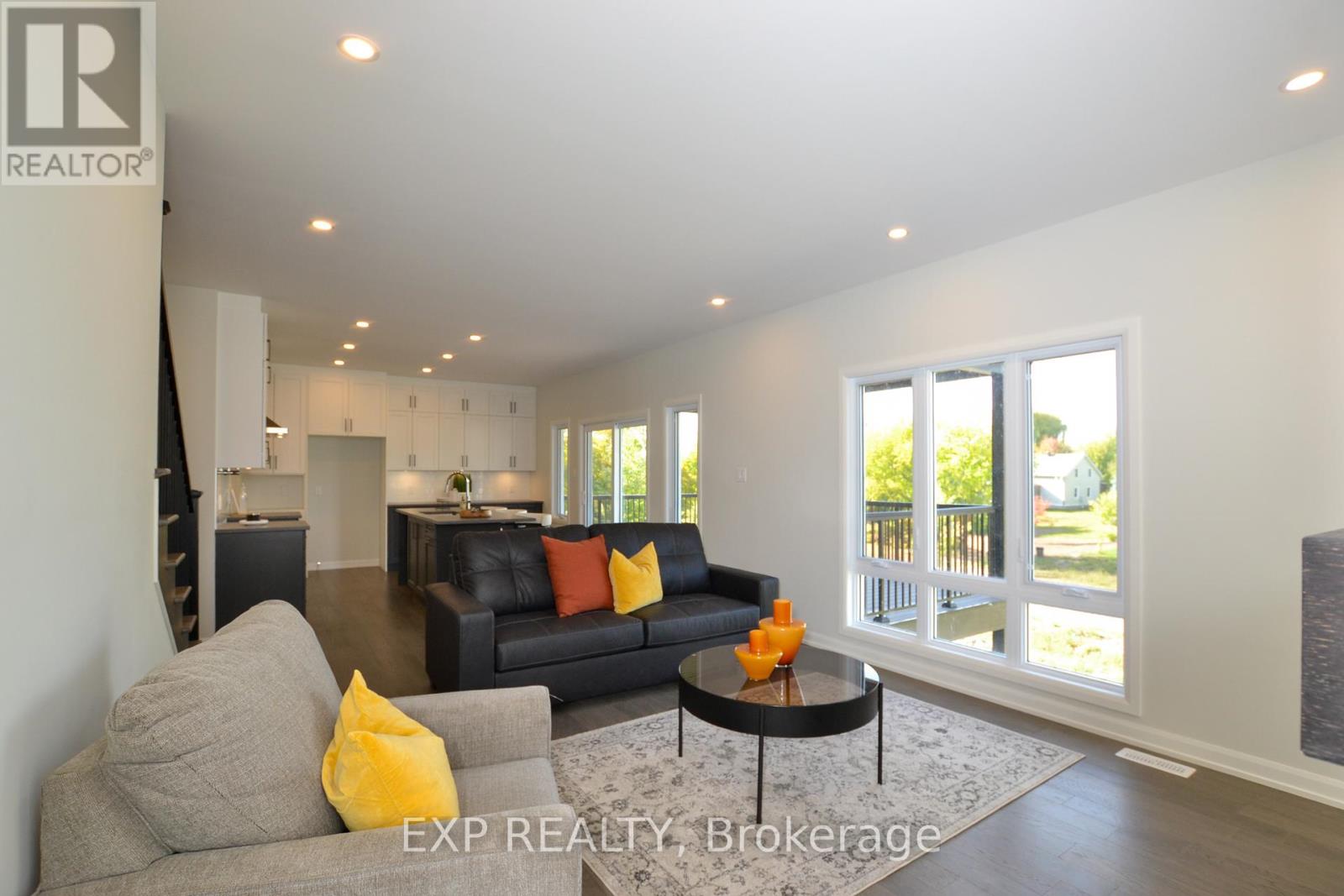 623 Montessor Crescent, Clarence-Rockland, Ontario   - Photo 13 - X12435100