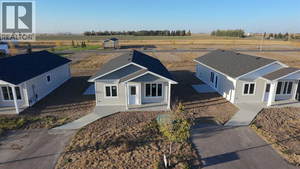 Property at 4909 72 Avenue image 2