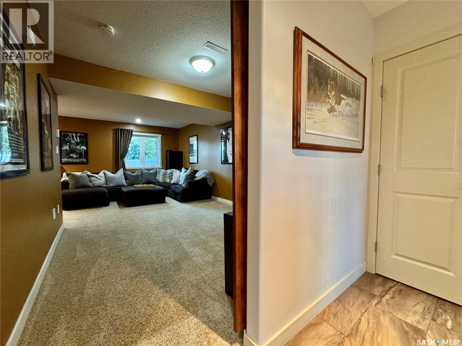 203 Fifth Avenue N, Yorkton, Saskatchewan  S3N 0Z5 - Photo 4 - SK019663