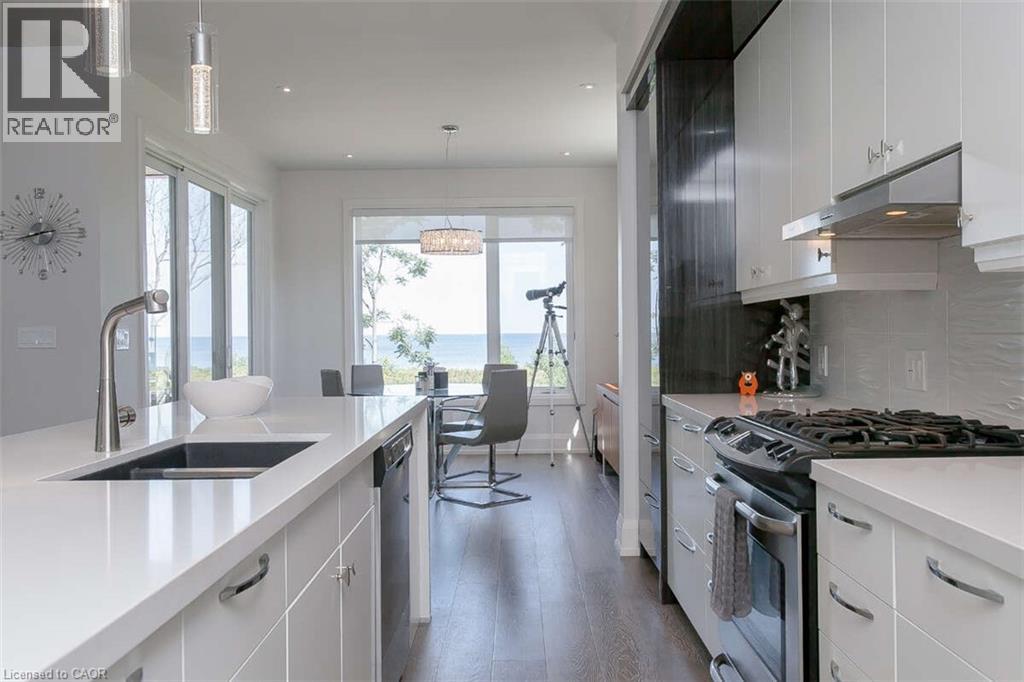 975 Beach Boulevard, Hamilton, Ontario  L8H 6Z7 - Photo 17 - 40774084