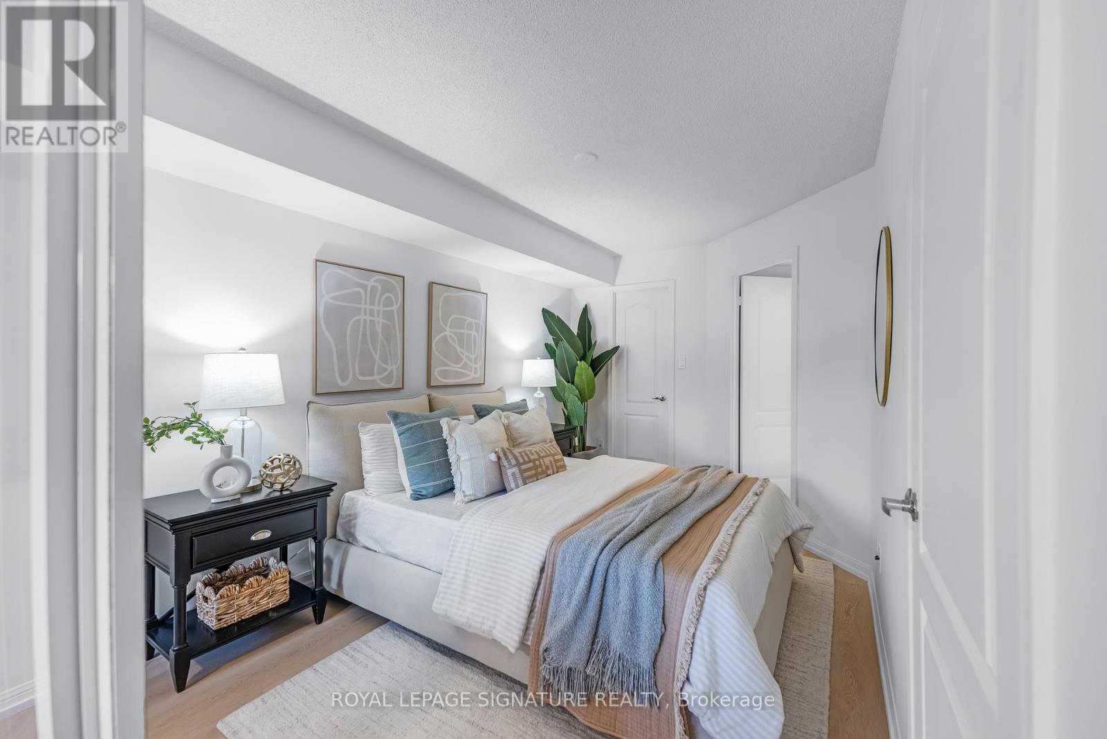 317 - 18 Wanless Avenue, Toronto, Ontario  M4N 3R9 - Photo 14 - C12435049