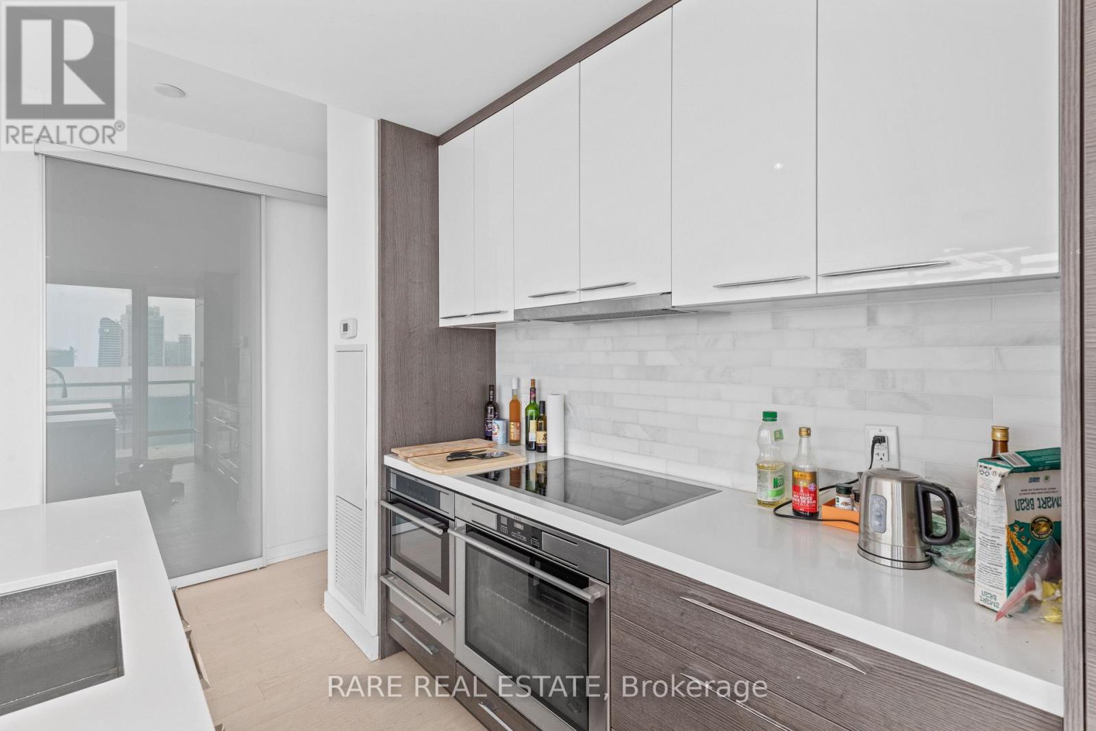 3910 - 488 University Avenue, Toronto, Ontario  M5G 0C1 - Photo 5 - C12435086