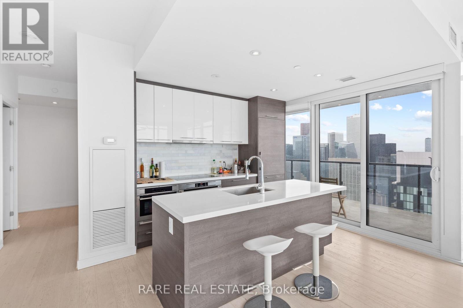 3910 - 488 University Avenue, Toronto, Ontario  M5G 0C1 - Photo 7 - C12435086