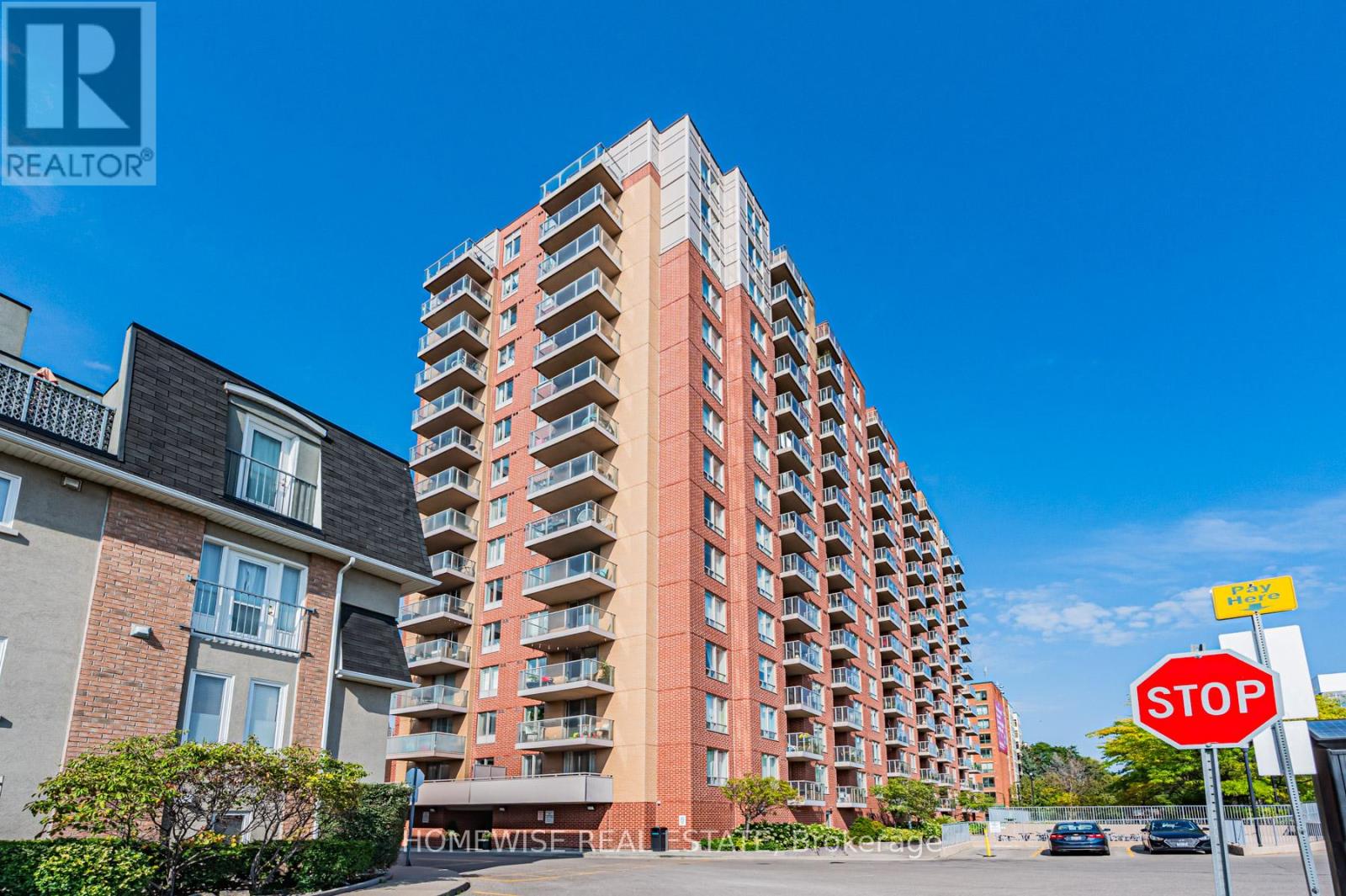404 - 1369 Bloor Street W, Toronto, Ontario  M6P 4J4 - Photo 21 - C12435112