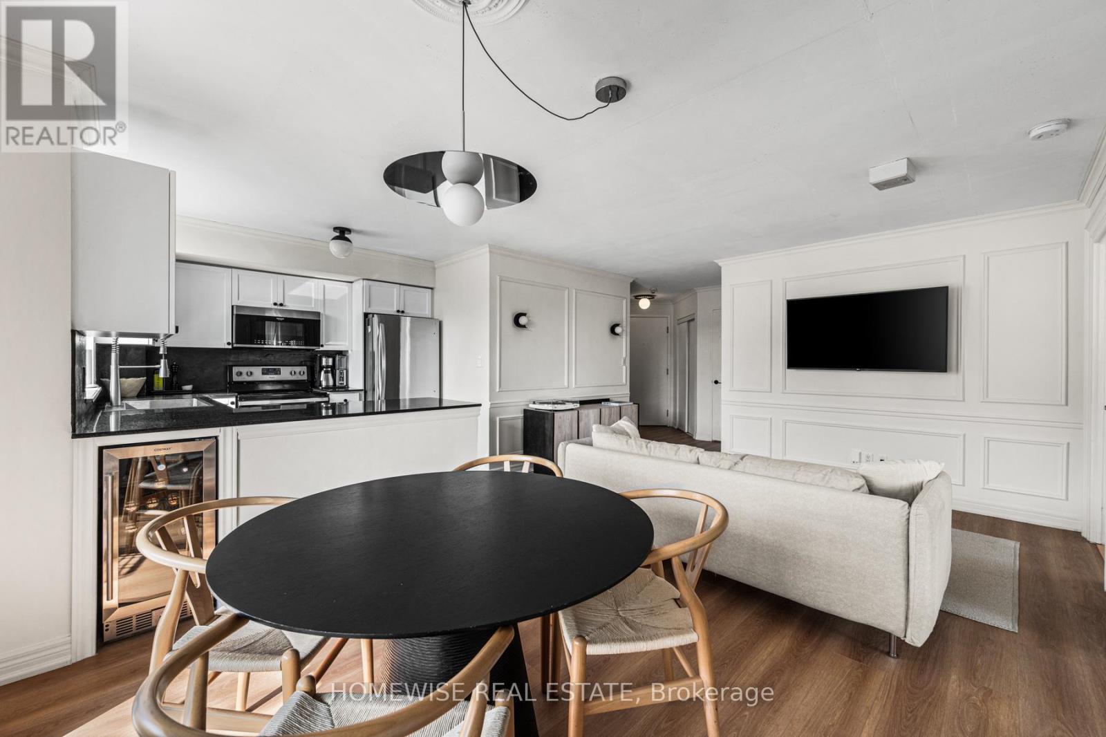 404 - 1369 Bloor Street W, Toronto, Ontario  M6P 4J4 - Photo 7 - C12435112