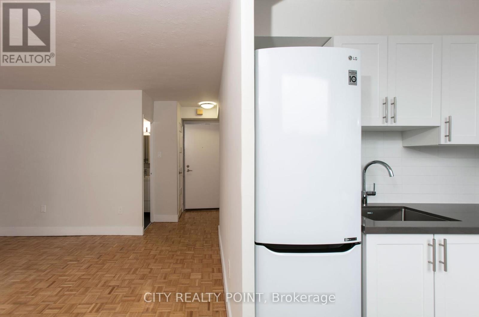 402 - 485 Huron Street, Toronto, Ontario  M5R 2R5 - Photo 3 - C12435136